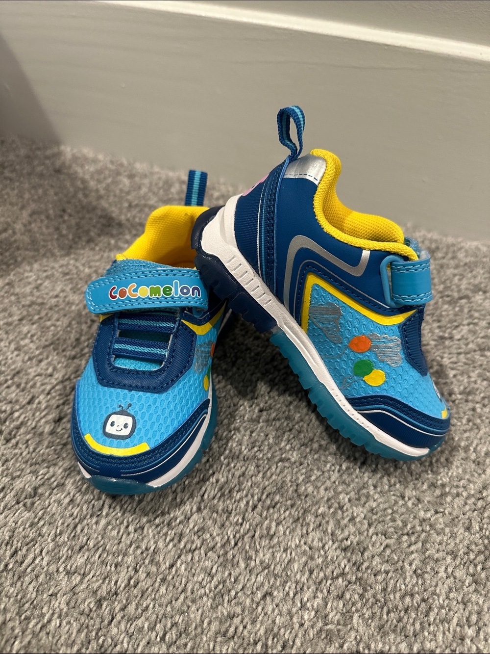 CoComelon Blue & Yellow Kids' Lightweight Sneakers